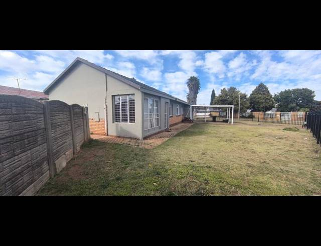 3 BEDROOM HOUSE FOR SALE IN WITPOORTJIE